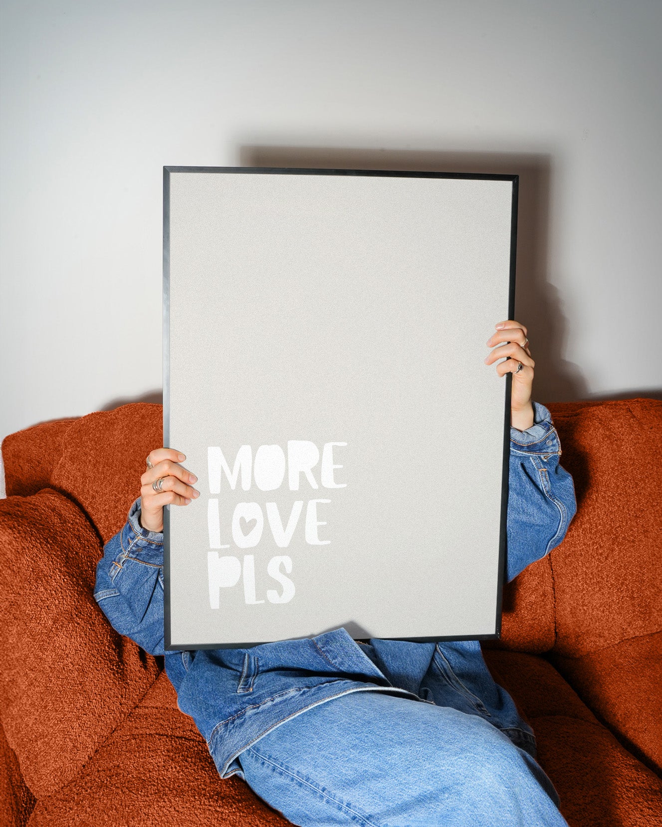 Modernes Quote Poster mit weicher Typografie in neutralen Farben – stilvolle Wandkunst für cozy Interior Design