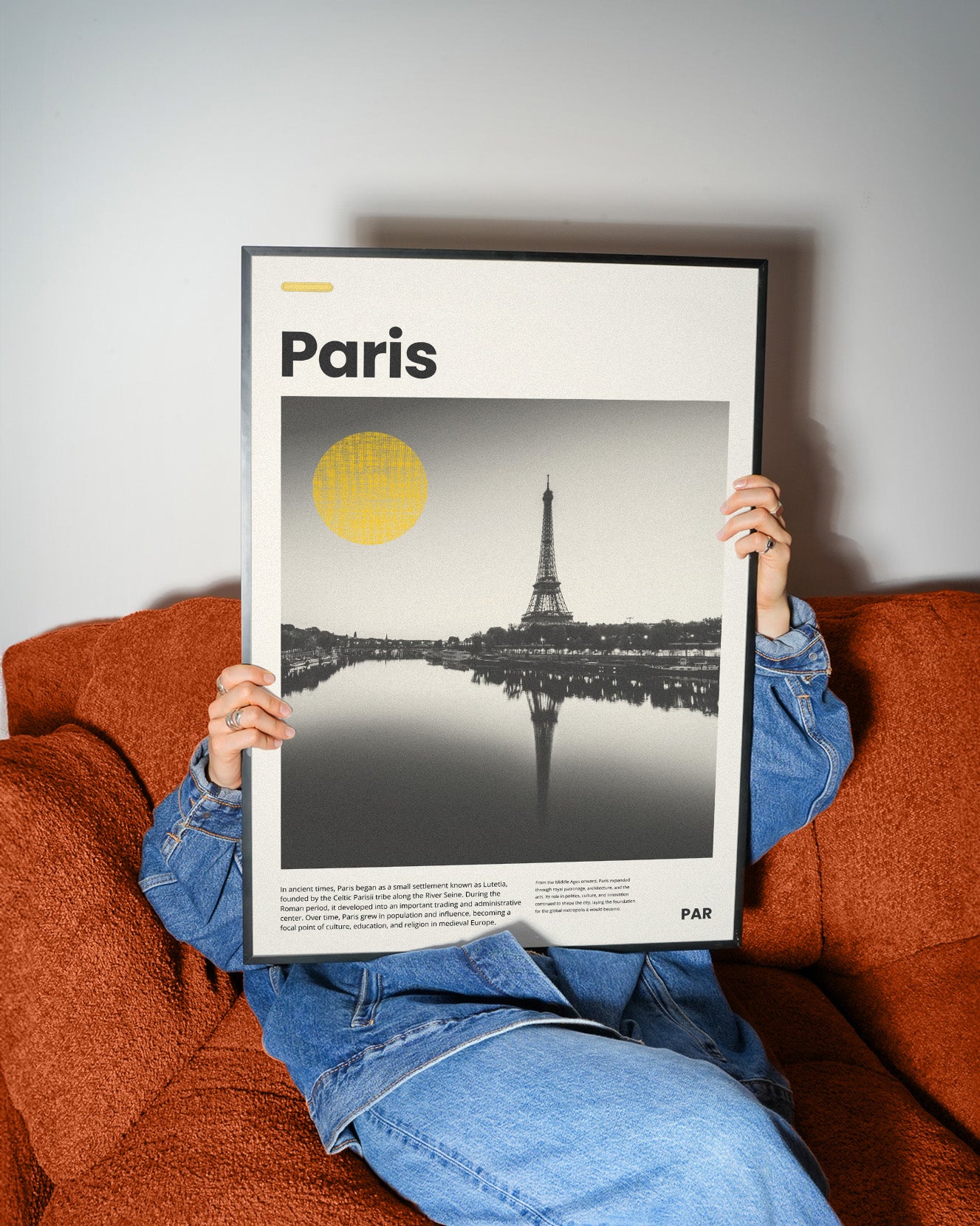 Paris Poster mit Eiffelturm in Schwarz-Weiß-Fotografie und modernem Editorial Design

Elegantes Paris Wandbild mit Blick auf den Eiffelturm und stilvollem Stadtmotiv

Französisches Reiseposter mit Eiffelturm als moderne Wanddeko für Wohnräume

Schwarz-Weiß Paris Poster mit ikonischer Architektur und urbanem Flair

Modernes Paris City Poster mit Eiffelturm und minimalistischer Gestaltung
