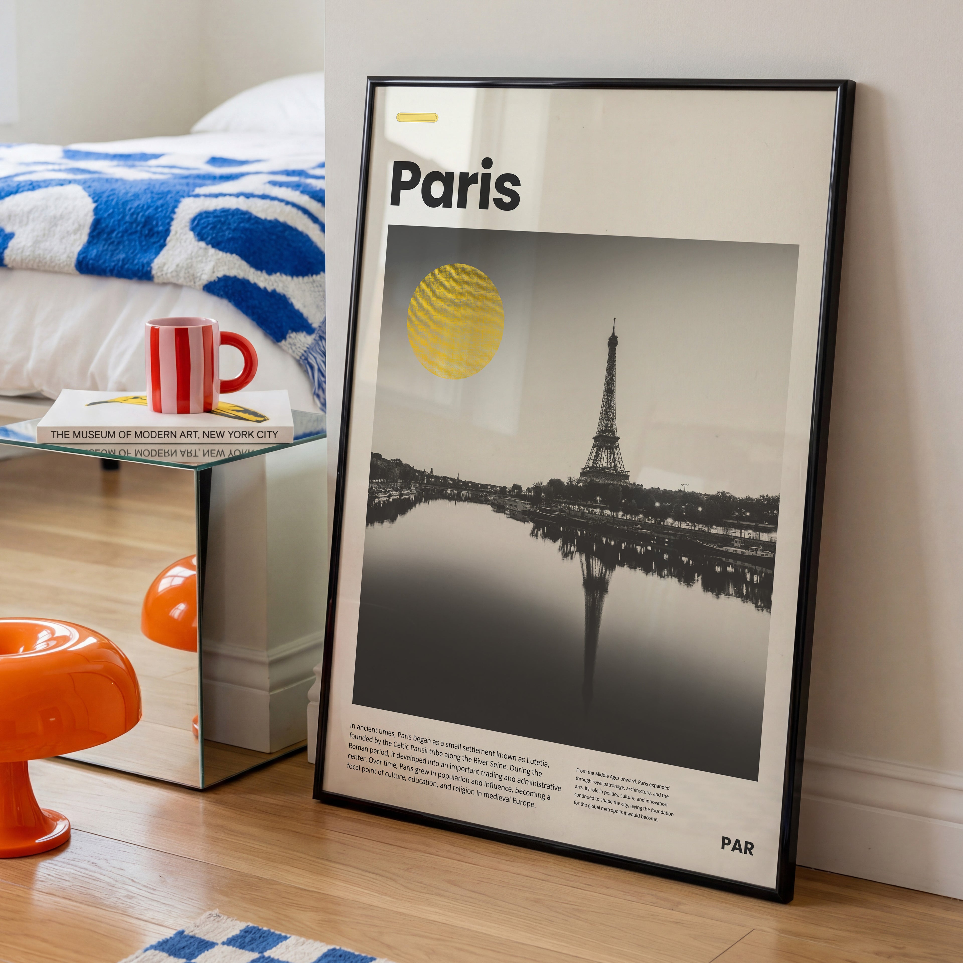 Paris Poster mit Eiffelturm in Schwarz-Weiß-Fotografie und modernem Editorial Design

Elegantes Paris Wandbild mit Blick auf den Eiffelturm und stilvollem Stadtmotiv

Französisches Reiseposter mit Eiffelturm als moderne Wanddeko für Wohnräume

Schwarz-Weiß Paris Poster mit ikonischer Architektur und urbanem Flair

Modernes Paris City Poster mit Eiffelturm und minimalistischer Gestaltung
