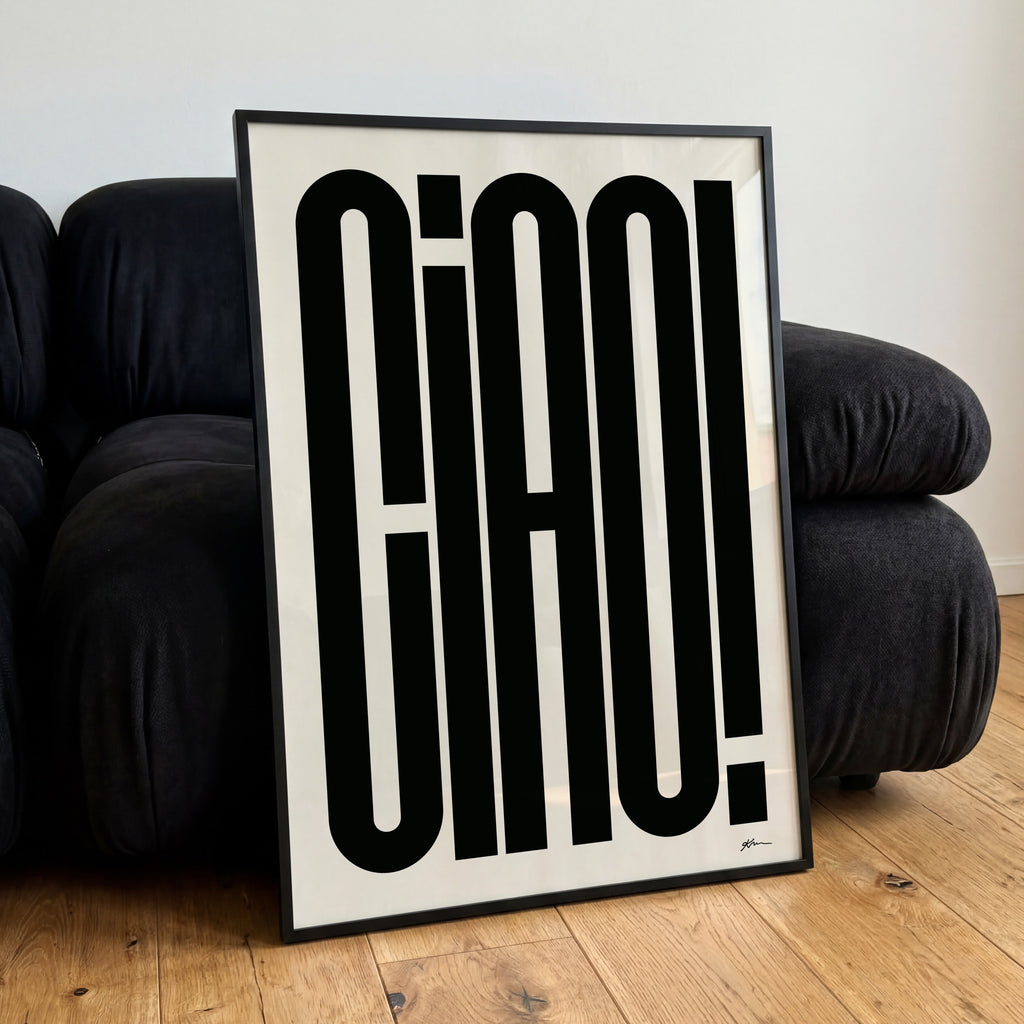 Modernes Ciao Poster mit auffälliger schwarzer Typografie auf hellem Hintergrund

Minimalistisches Typografie Poster mit dem Schriftzug Ciao im Retro Design