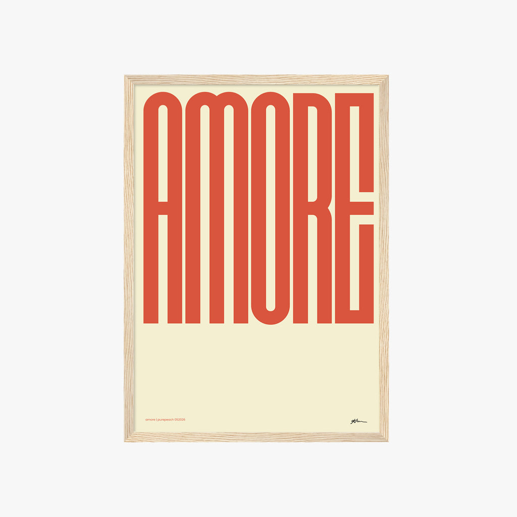 Modernes Amore Poster mit auffälliger Typografie im Retro Stil für Wohnzimmer und Schlafzimmer

Typografie Wandbild mit dem Schriftzug Amore in warmen Rot- und Cremetönen

Minimalistisches Amore Poster als moderne Wanddeko mit italienischem Flair

Retro Typografie Poster mit großem Amore Schriftzug für stilvolle Wohnräume

Elegantes Statement Poster mit Amore Typografie im modernen Interior Design