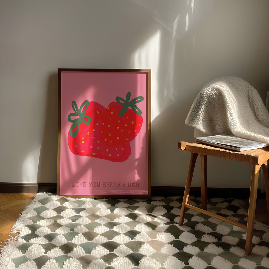 Retro Erdbeeren Poster mit Schriftzug „I love you berry much“ – moderne Wanddeko für Küche oder Wohnzimmer
