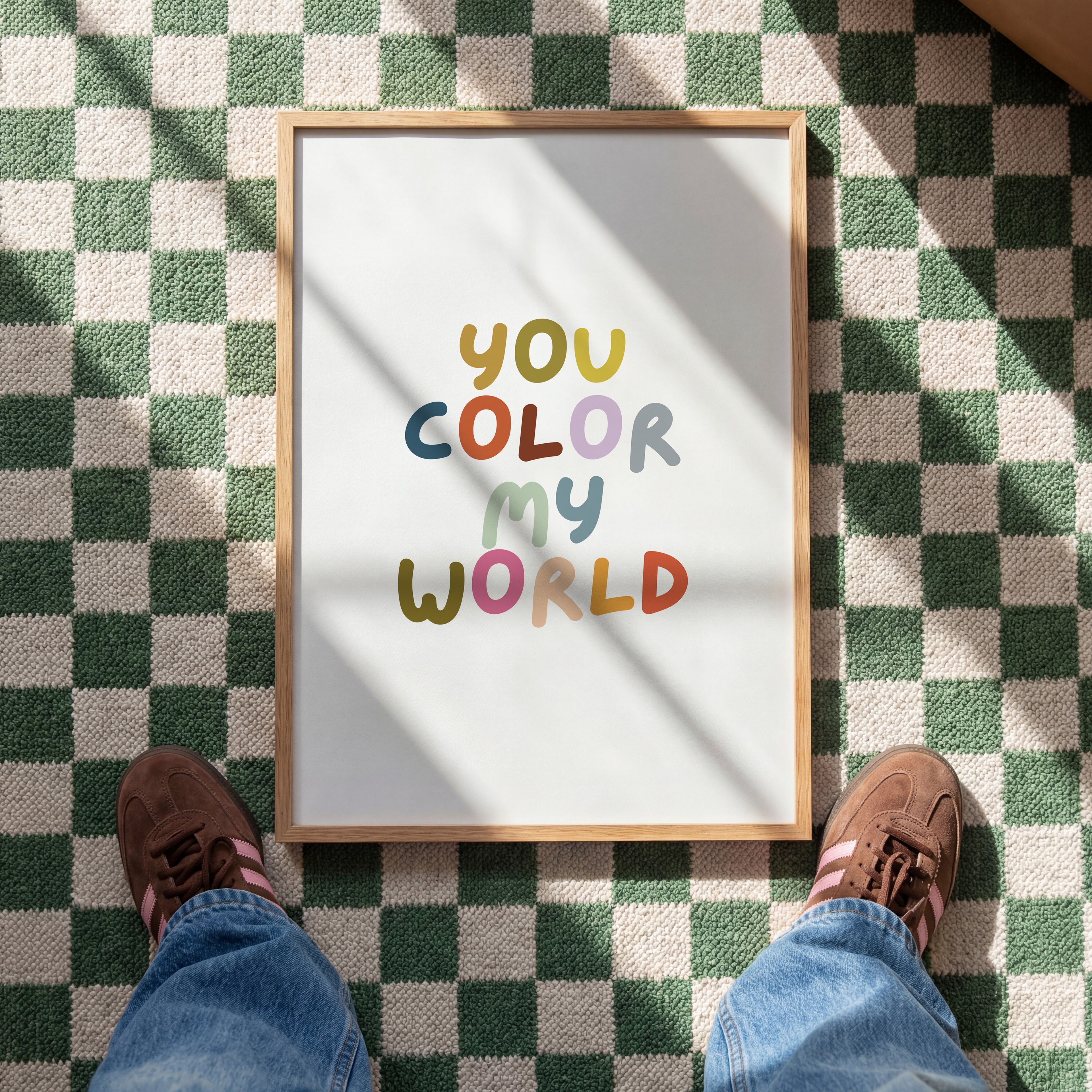 Skandinavisches Quote Poster mit bunten Buchstaben und positiver Botschaft – stilvolle Wall Art