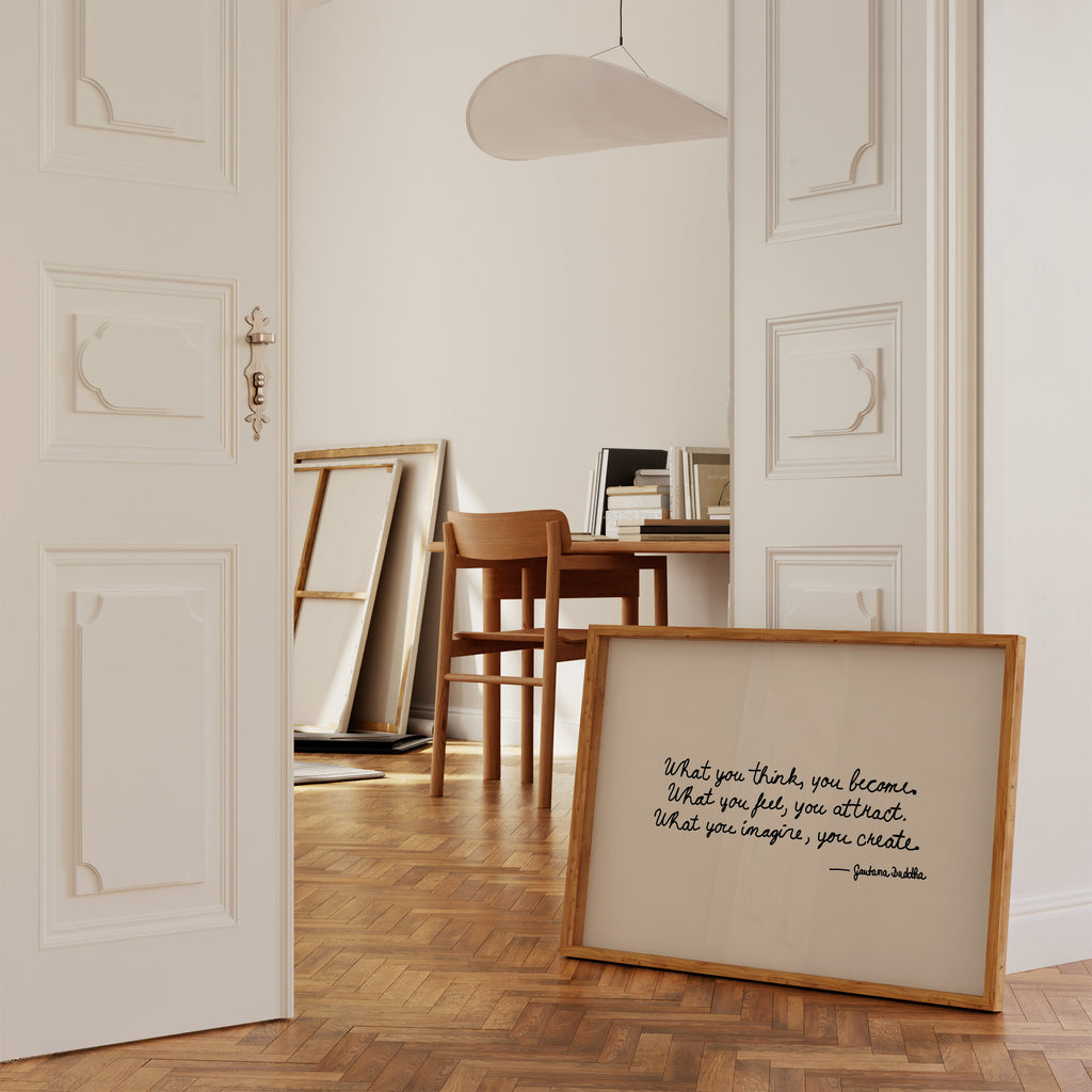 Inspirierendes Typography Poster mit schwarzer Handschrift auf hellem Hintergrund