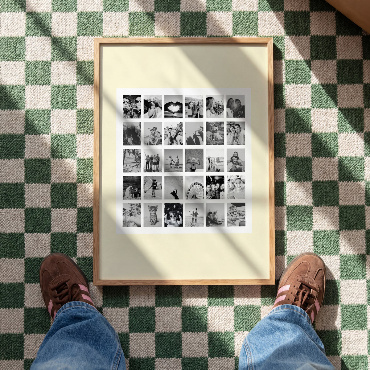 30 LITTLE MOMENTS BUTTER YELLOW – PERSONALISIERTES FOTOCOLLAGE POSTER