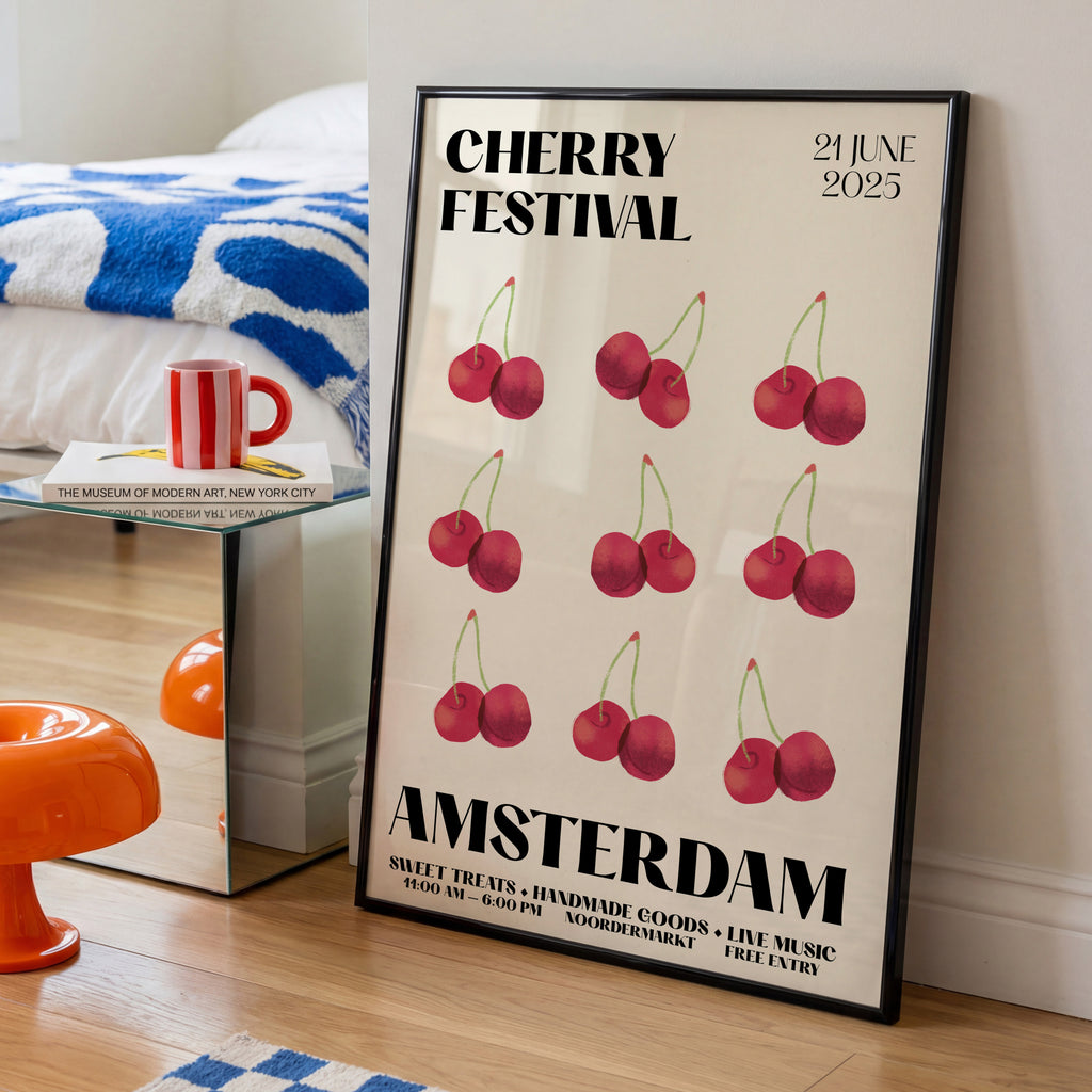 Contemporary Cherry Poster mit verspielten Fruchtillustrationen und moderner Wanddeko