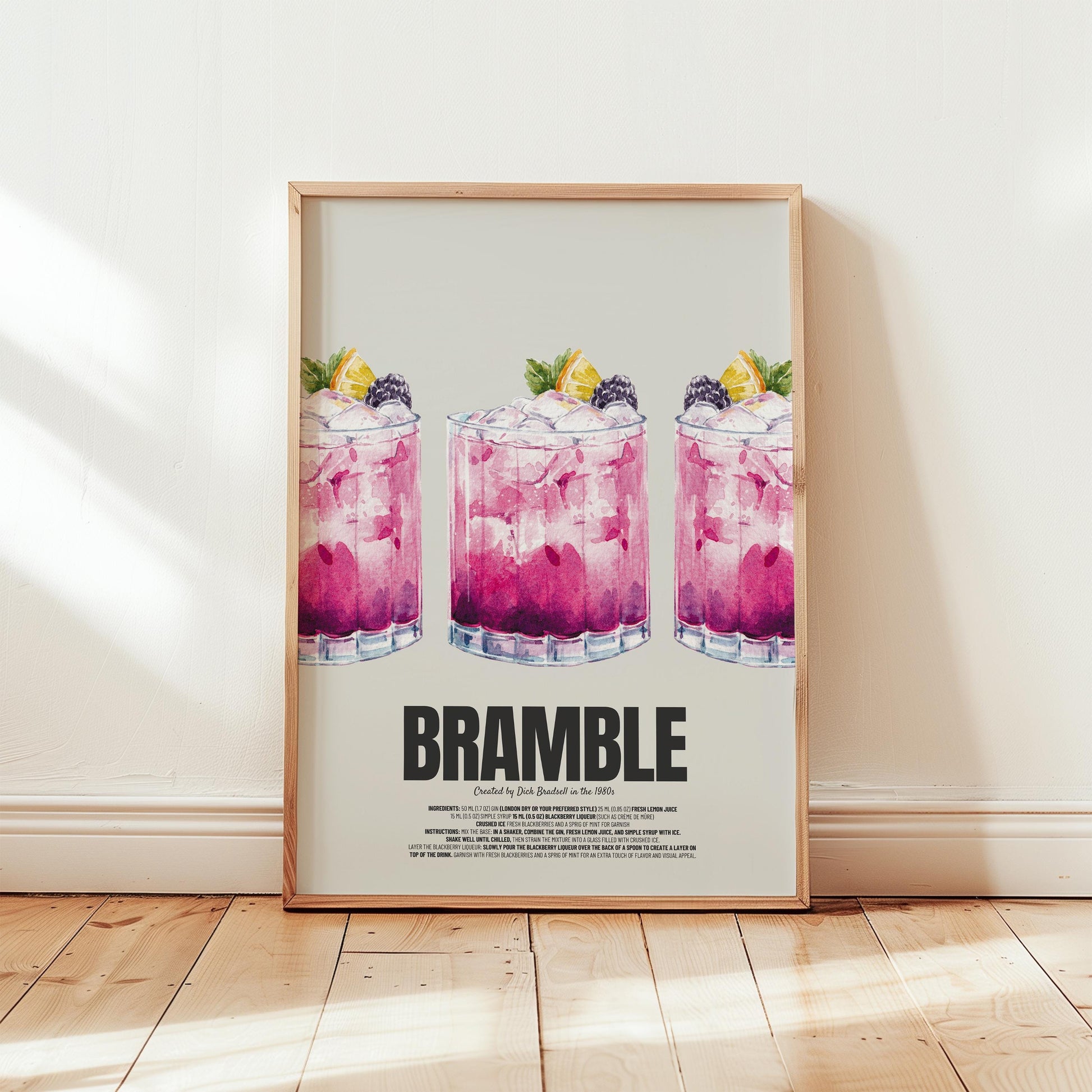 For all cocktail fans and design lovers: This minimalist poster combines cool, hand-drawn glasses in a detailed pencil sketch with a classic BRAMBLE recipe underneath. The colorful glasses look super stylish on the wall - whether in your home bar, kitchen or living room.