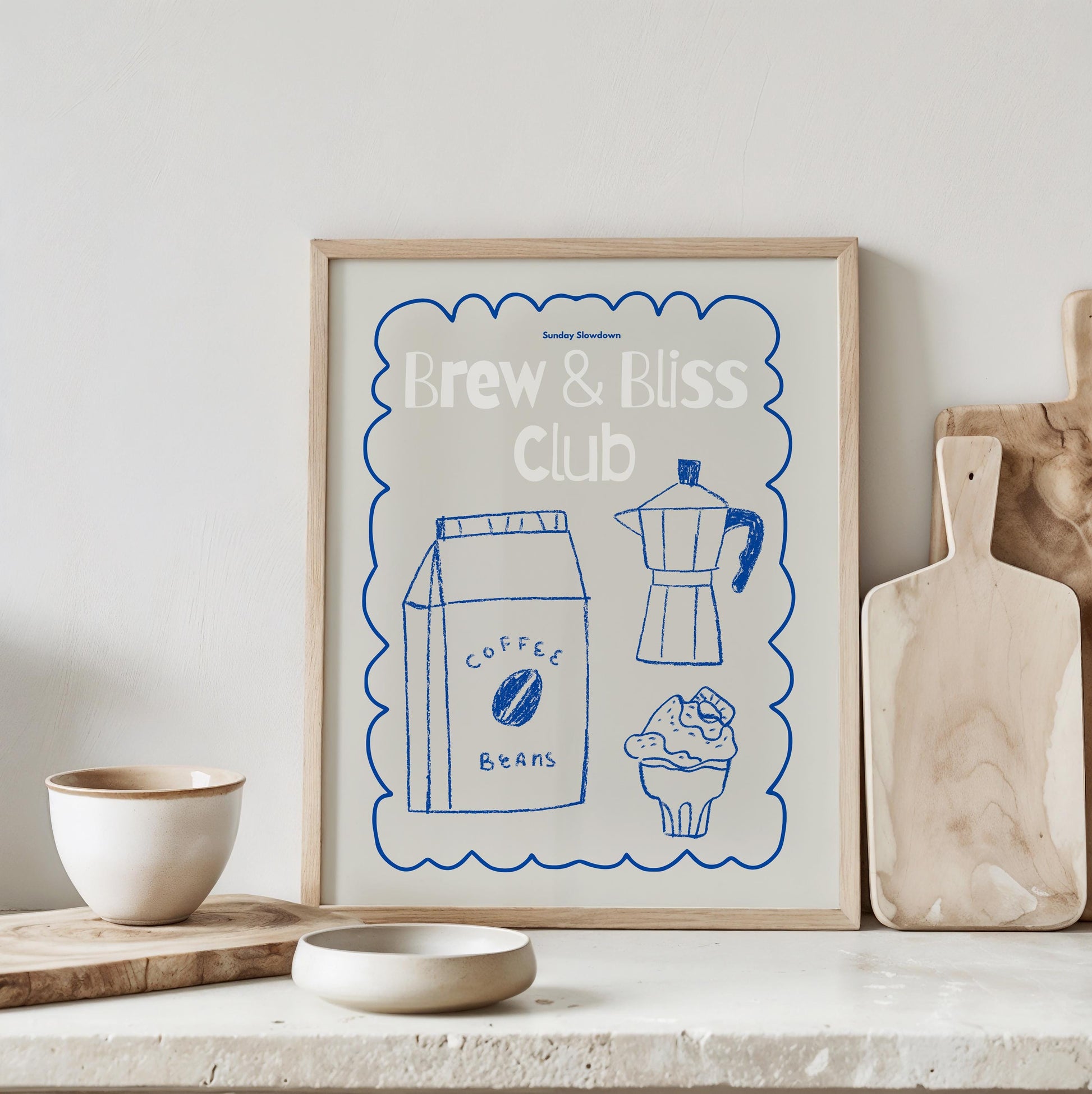 Hand-drawn poster with the title &quot;Brew & Bliss Club&quot;, featuring blue line art of coffee beans, moka pot, and dessert on a beige background, surrounded by a wavy blue frame. Perfect for coffee lovers and cozy home decor.

🇩🇪 DEUTSCH:
Handgezeichnetes Poster mit dem Titel „Brew & Bliss Club“, zeigt blaue Linienzeichnungen von Kaffeebohnen, Espressokanne und Dessert auf beigem Hintergrund mit welligem blauen Rahmen. Ideal für Kaffeeliebhaber und gemütliche Deko.