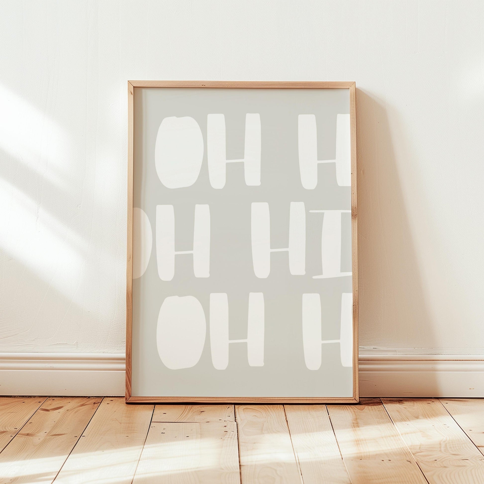 Poster "Oh Hi" – Bold typography on a beige background. A creative calm off white piece for minimalist spaces with positive vibes and style.