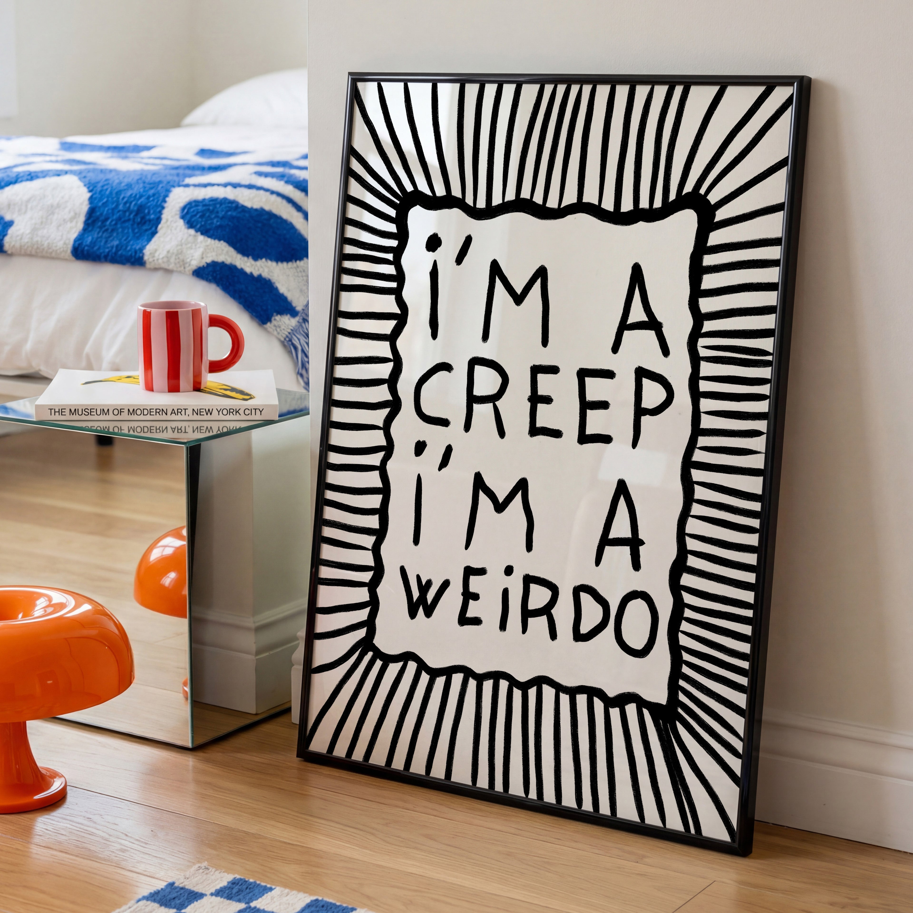 Schwarz weißes I’m A Weirdo Poster mit handgezeichneter Typografie und Linienmuster
Modernes Typography Poster im alternativen Indie Stil für kreative Wohnräume
Minimalistisches Statement Poster mit schwarzer Schrift und abstrakten Linien