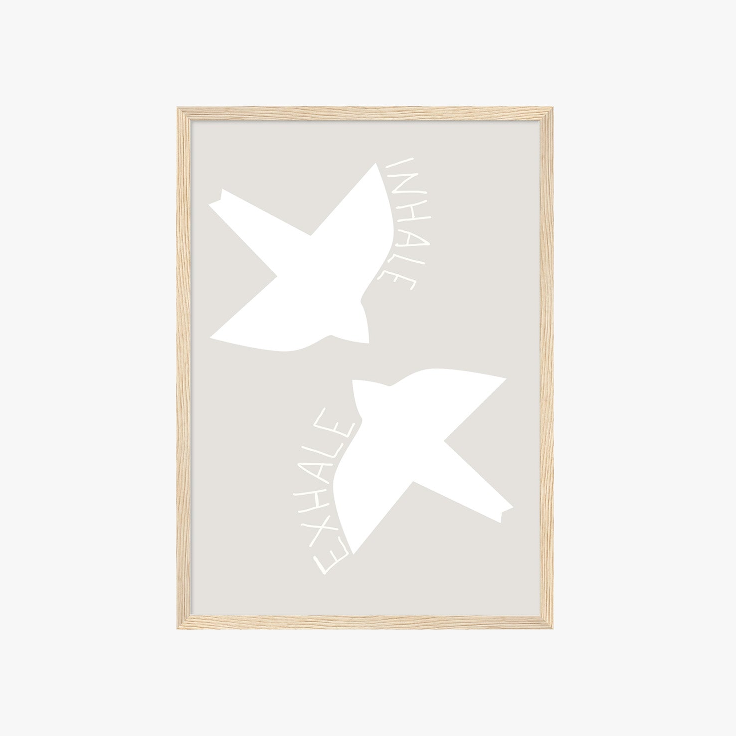 Minimalistisches Inhale Exhale Poster in Beige mit abstrakten Formen und moderner Typografie für Schlafzimmer

Mindfulness Poster mit Inhale Exhale Schriftzug im skandinavischen minimalistischen Design als moderne Wanddeko

Abstraktes Affirmation Poster in neutralen Beige-Tönen für Yoga Raum, Wohnzimmer oder modernes Büro