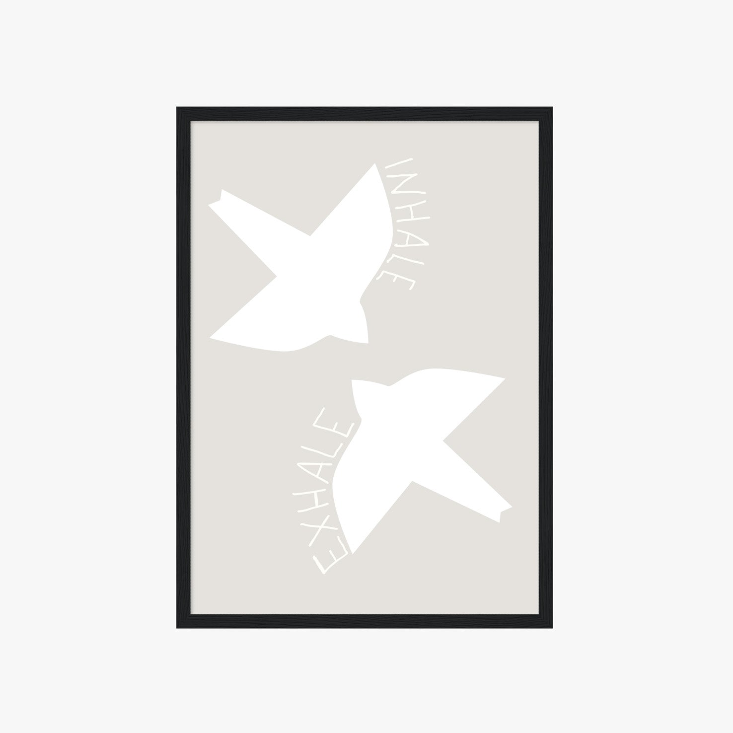 Minimalistisches Inhale Exhale Poster in Beige mit abstrakten Formen und moderner Typografie für Schlafzimmer

Mindfulness Poster mit Inhale Exhale Schriftzug im skandinavischen minimalistischen Design als moderne Wanddeko

Abstraktes Affirmation Poster in neutralen Beige-Tönen für Yoga Raum, Wohnzimmer oder modernes Büro