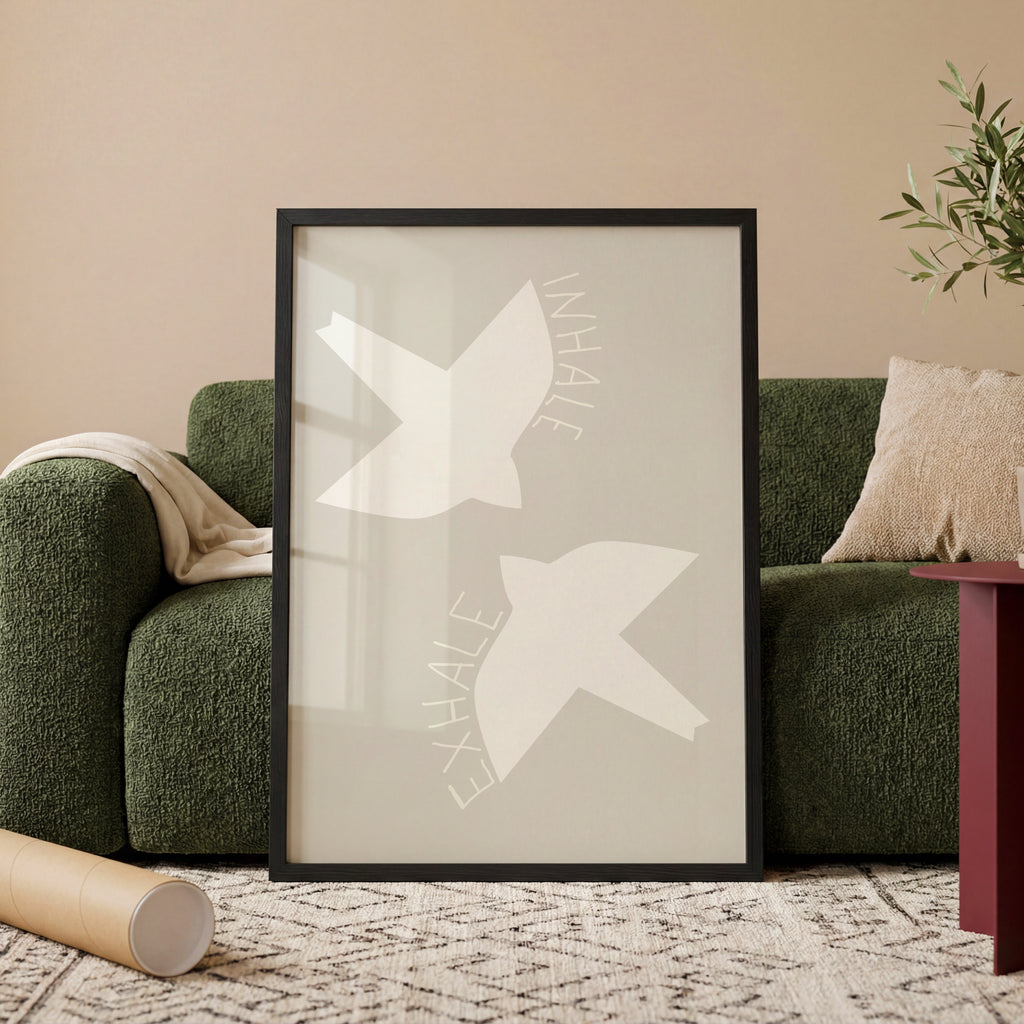 Minimalistisches Inhale Exhale Poster in Beige mit abstrakten Formen und moderner Typografie für Schlafzimmer

Mindfulness Poster mit Inhale Exhale Schriftzug im skandinavischen minimalistischen Design als moderne Wanddeko

Abstraktes Affirmation Poster in neutralen Beige-Tönen für Yoga Raum, Wohnzimmer oder modernes Büro