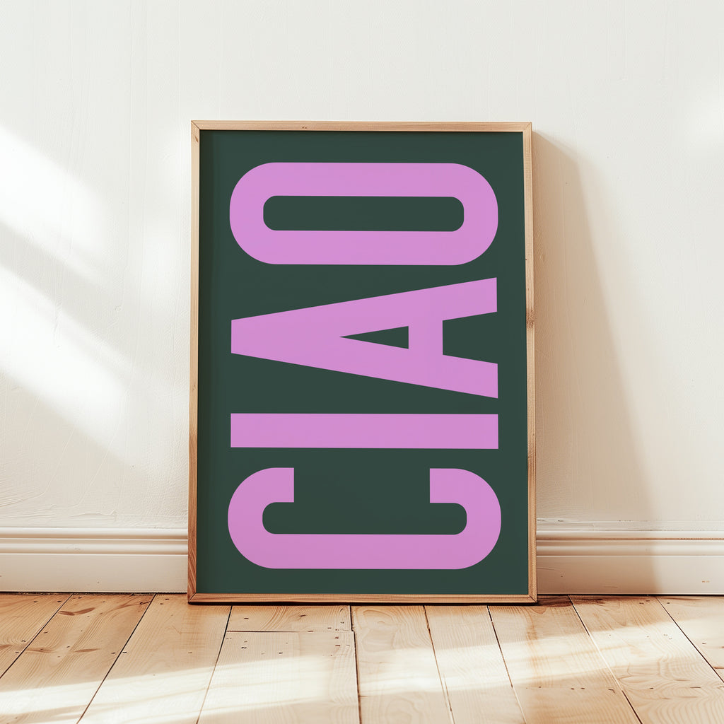 Minimalistisches Ciao Typografie Poster in Lila und Grün – moderne Wanddeko für Wohnzimmer
