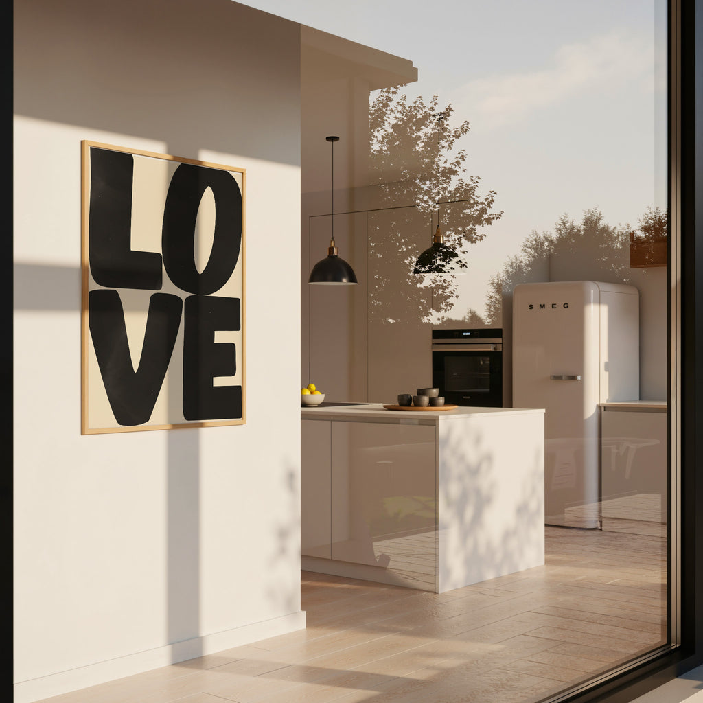 Schwarz-weißes LOVE Wandbild im minimalistischen Design – modernes Poster für stilvolle Räume
Grafisches LOVE Poster mit großer Schrift – ästhetische Wanddeko im skandinavischen Stil