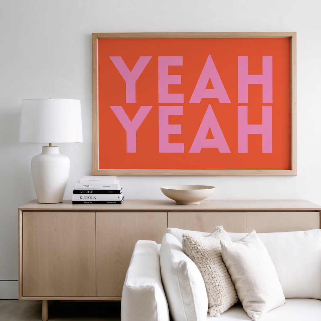 Pop Art inspiriertes Schriftzug Poster in Pink und Orange – moderne Wandkunst für Büro oder Jugendzimmer