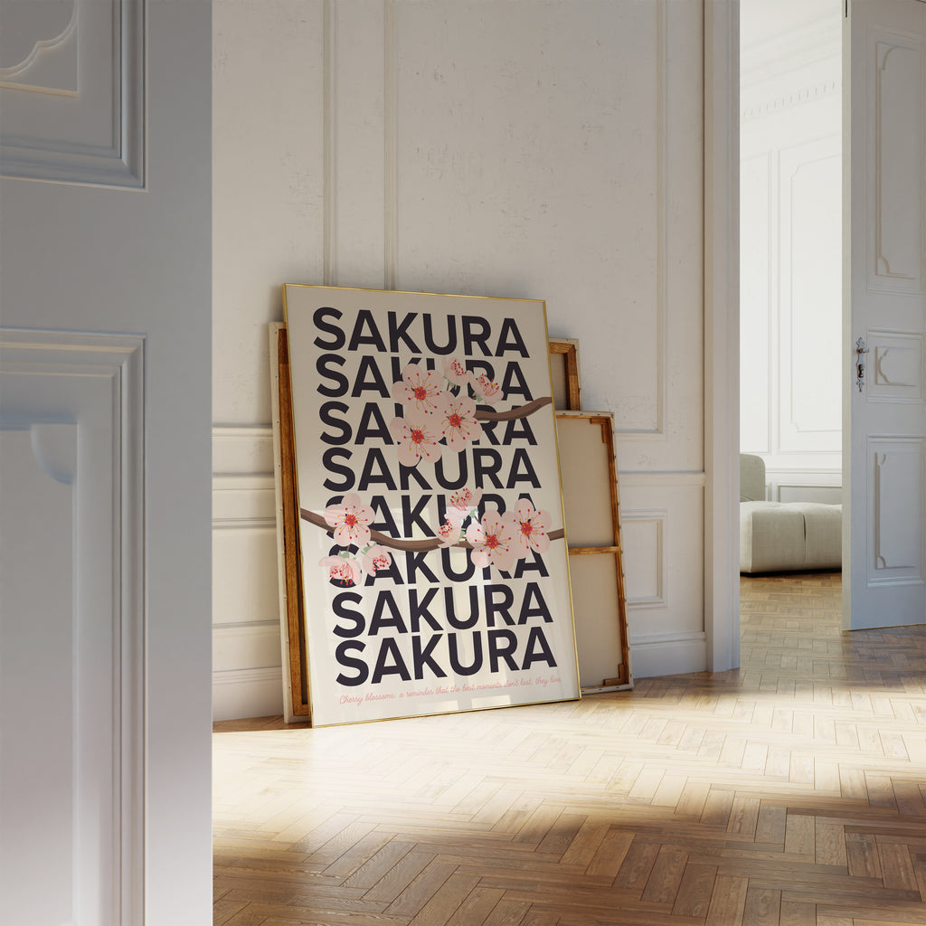 Floral Sakura Kunstdruck mit rosa Blüten und Typografie als ästhetische Wandgestaltung für Büro oder Flur